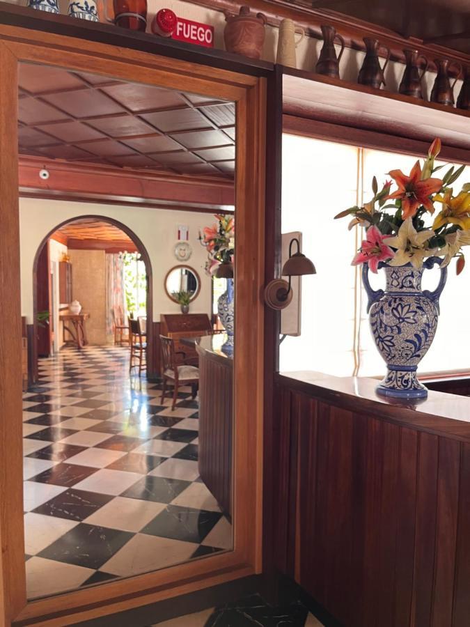 Hostal Cas Bombu Кала Ратьяда Экстерьер фото