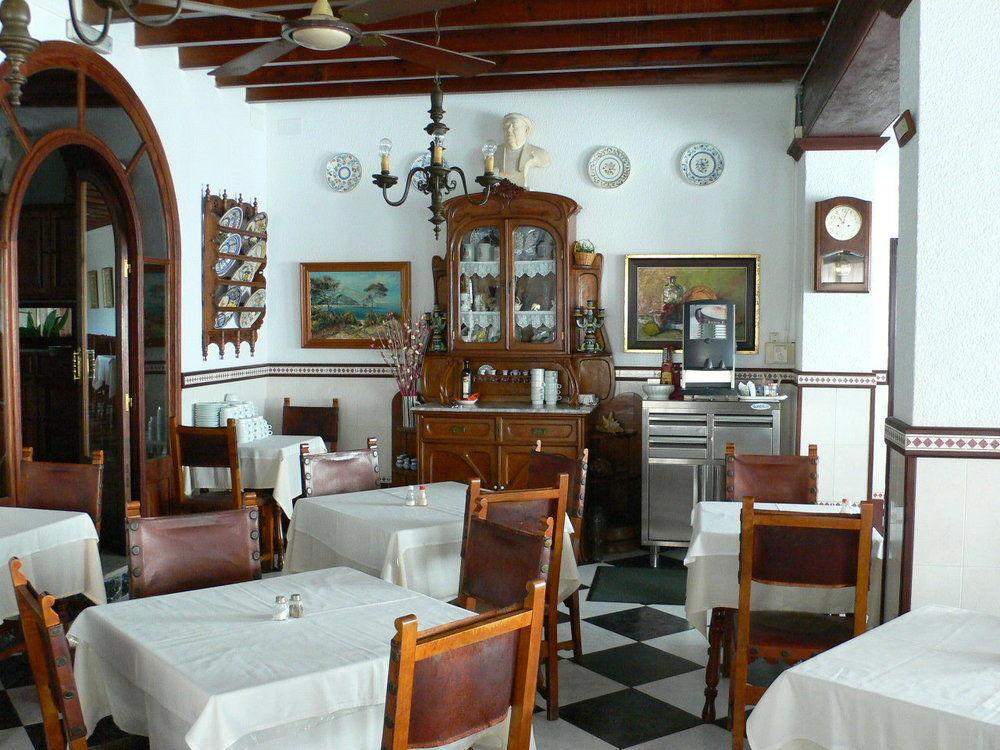 Hostal Cas Bombu Кала Ратьяда Экстерьер фото